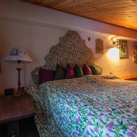 Apartment Joivy Welcoming 3br Flat With Parking In Verrand Pre-Saint-Didier